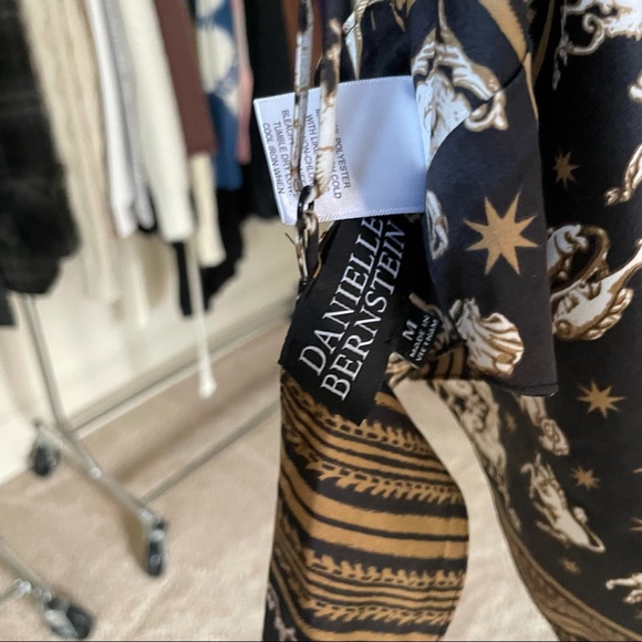 🛍 SALE WWW Danielle Bernstein Astro Scarf Top - Picture 6 of 6
